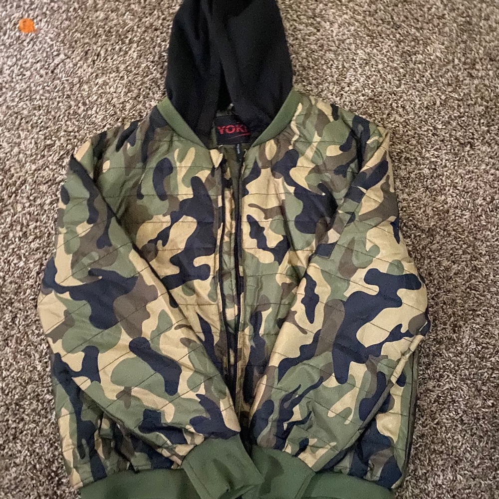 Yoki Parka - Picture 3 of 3